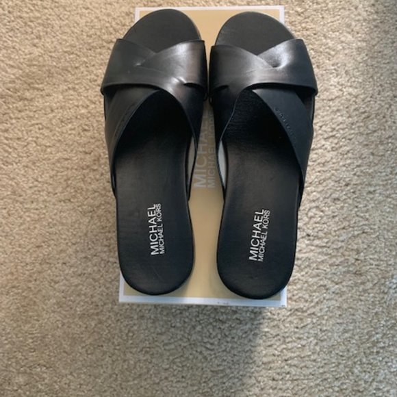 Ladies Dresses, Shoes (MK, C Santana, Kenneth Cole Reaction and Purses (D&B) - Picture 3 of 8